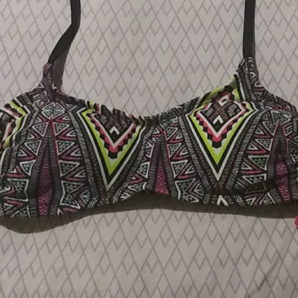 Swim top - Picture 6 of 6